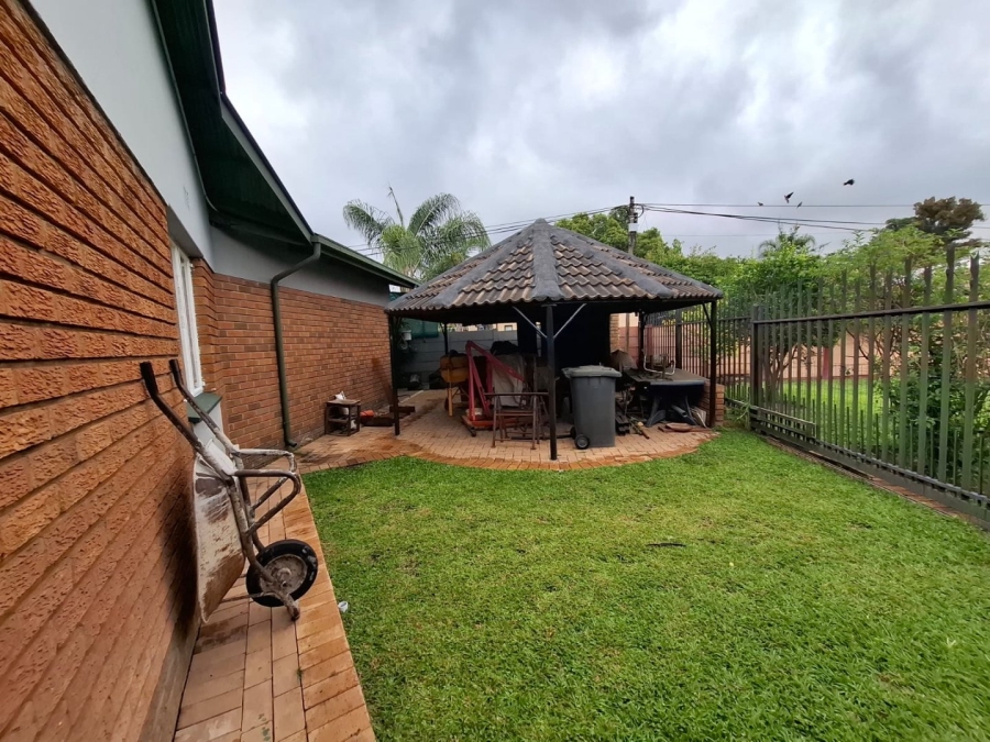 4 Bedroom Property for Sale in Protea Park North West